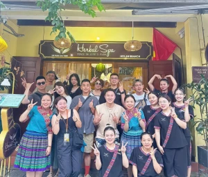 岘港水疗中心：草药水疗和按摩