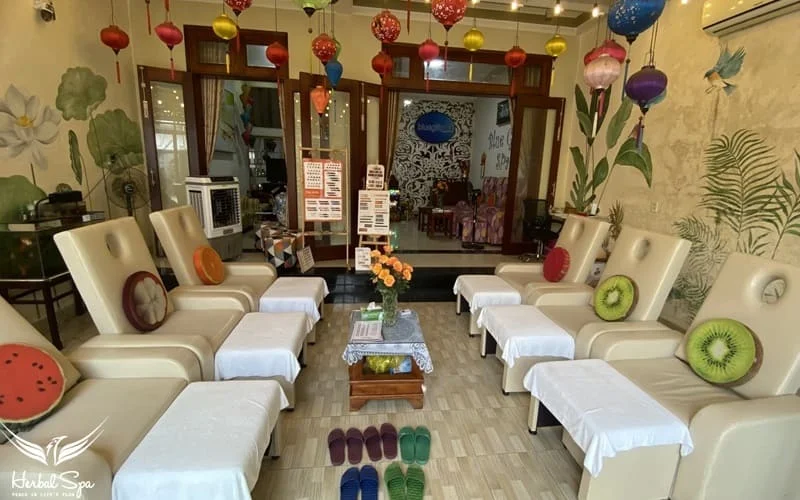 Blue Gift Spa足底按摩区及大厅