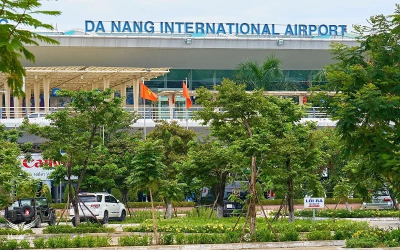 ダナン 空港に到着するフライト、関空からダナンへのフライトを含む