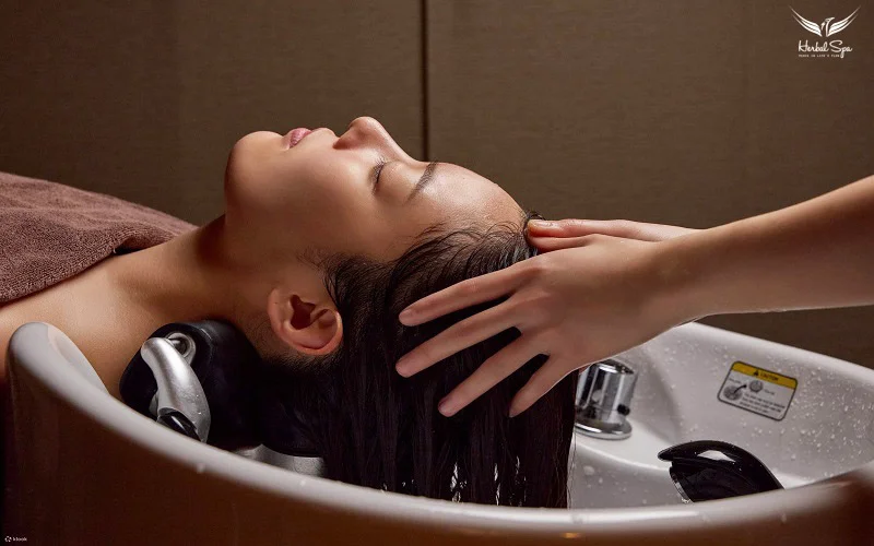 眼精疲労に効く養生ヘッドスパで集中力アップ。