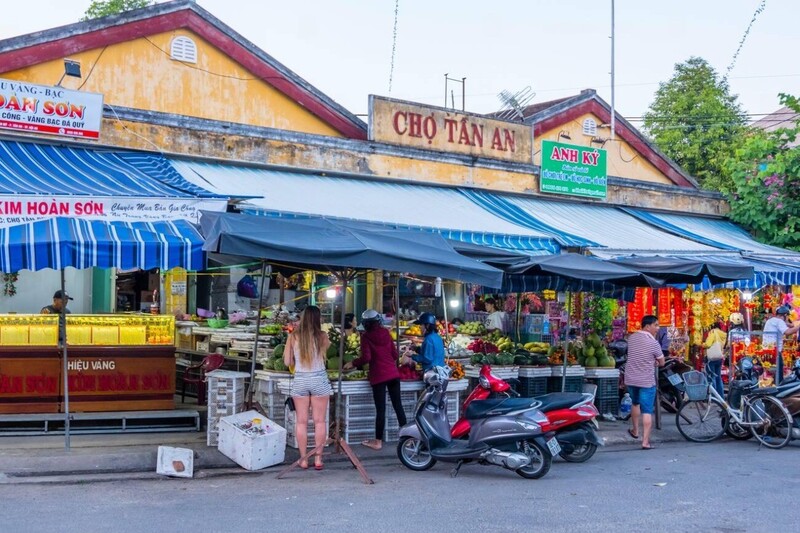 Tan An Market