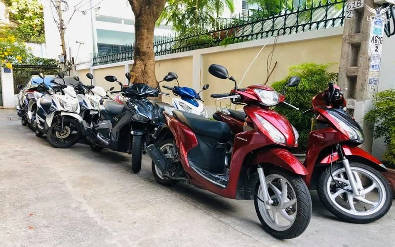 バイクレンタルは比較的安く、1日あたり 100,000～200,000 VND