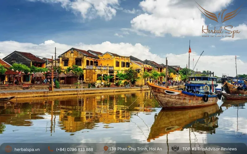 best time to go hoi an