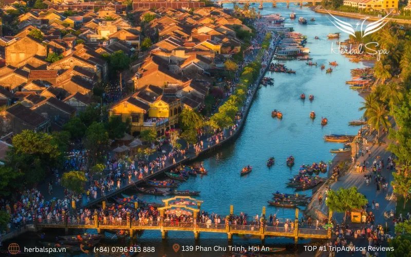 best time to visit hoi an vietnam