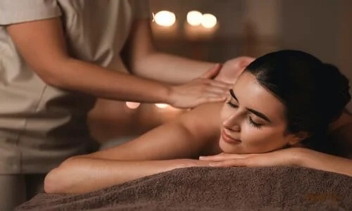 Enjoy body massage at Herbal Spa