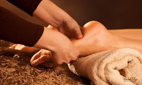 Friction technique in foot massage