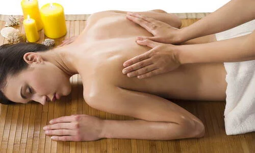 Pain relief and anti-inflammation are the biggest benefits of massage with olive oil 