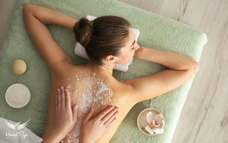 Experience body scrub in Da Nang at a reasonable price