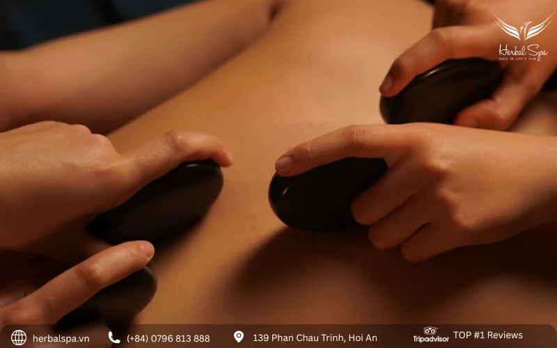 couples massage hoi an