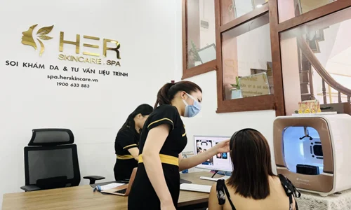 岘港HER Skincare & Spa专门提供痤疮治疗、治疗黄褐斑等