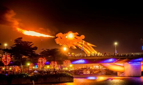 Dragon Bridge has become a symbol of Da Nang city