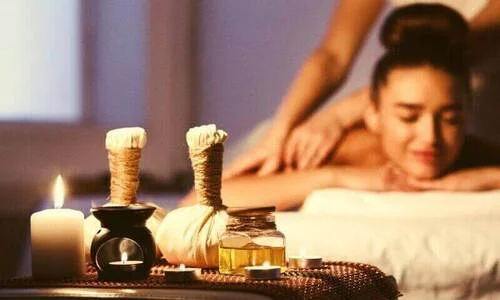 Massage trị liệu kiểu Miêu Dao có tác dụng giảm căng thẳng mệt mỏi, giúp tăng tuần hoàn máu trong cơ thể, giải độc tố và cải thiện sức khỏe.