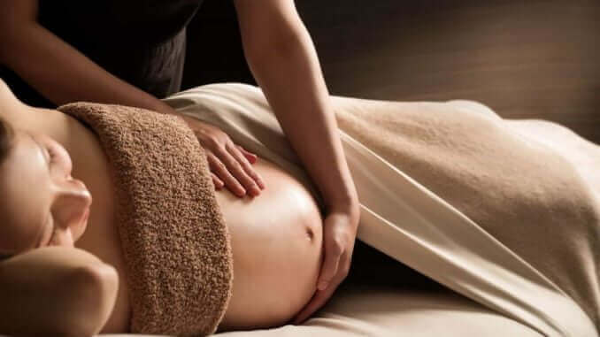Pregnancy massage Da Nang: The loving bond between mother and fetus