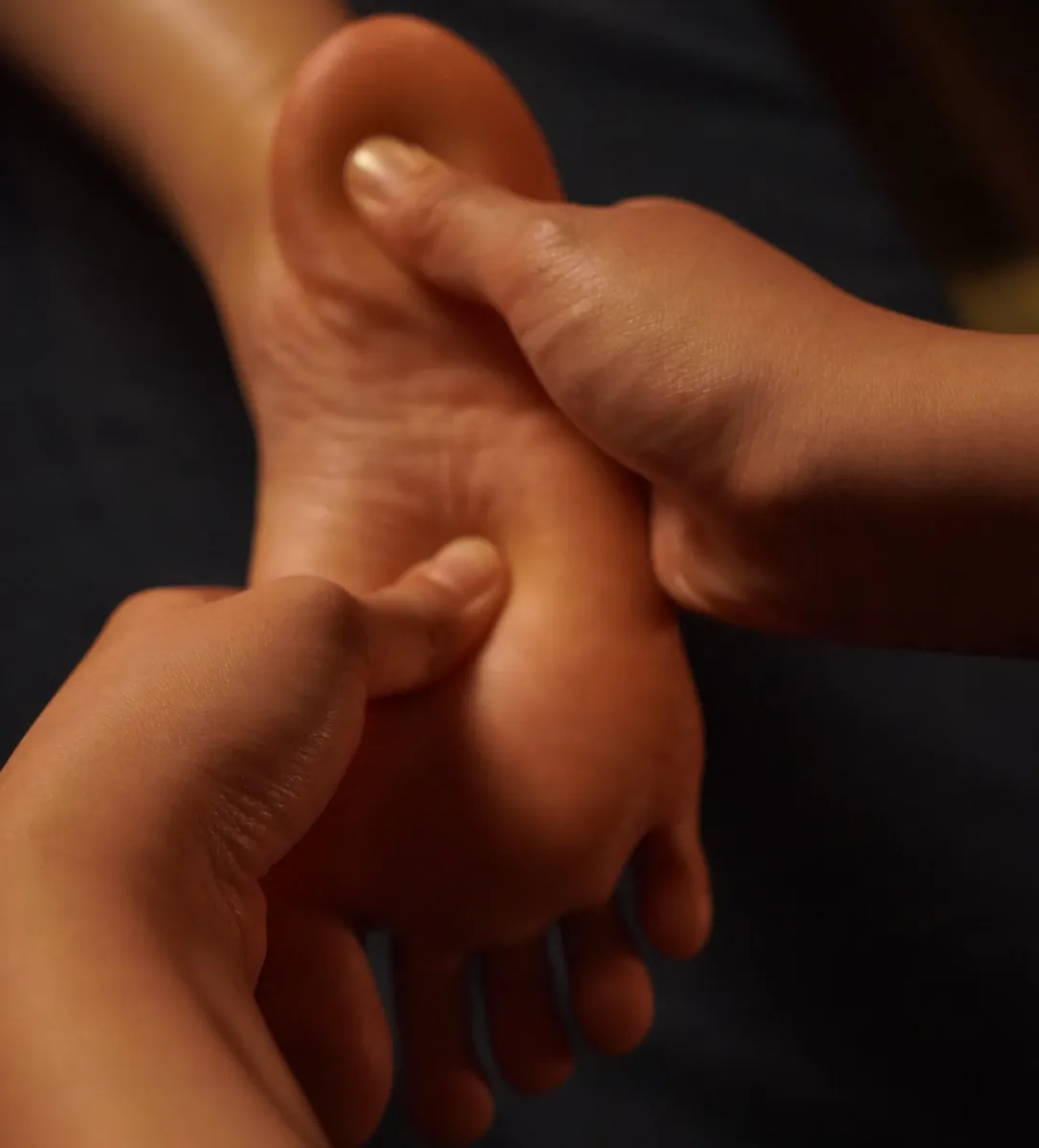 Bấm huyệt phản xạ 