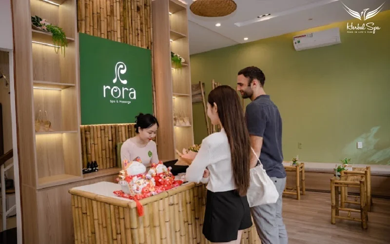 Roraのダナン ヘッドや首・肩・肩甲骨のマッサージは血行を改善する効果がある