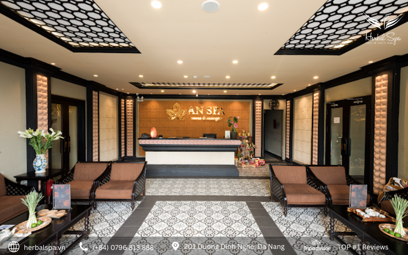 岘港 头 部 spa
