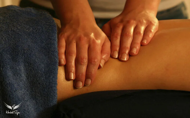 How to massage herniated disc in lower back