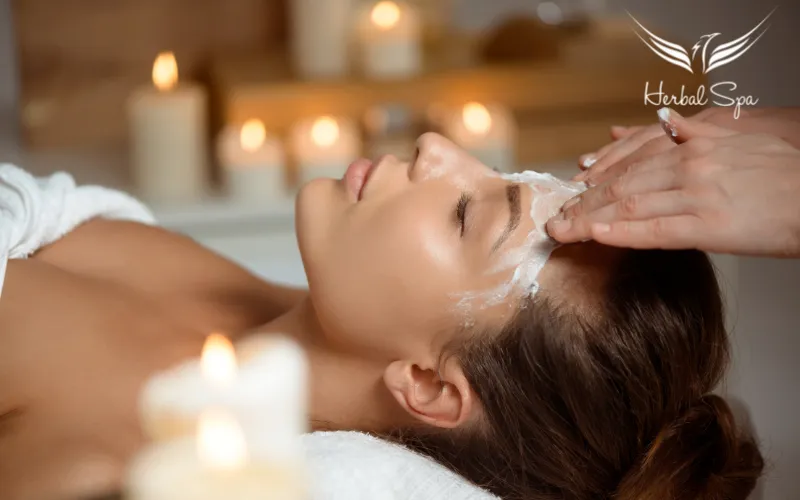 Tẩy tế bào chết cho da khô mụn để loại bỏ lớp da chết