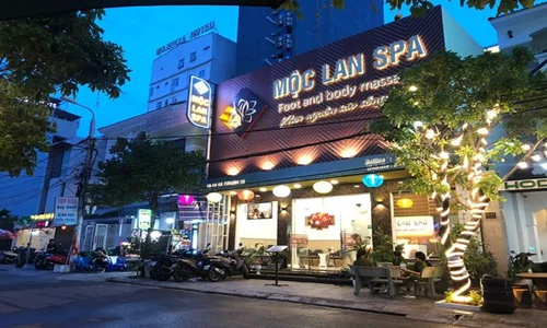 MOC LAN SPA 的按摩師都經過專業的培訓，具有豐富的經驗