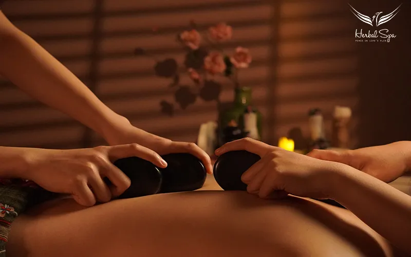 massage bốn tay