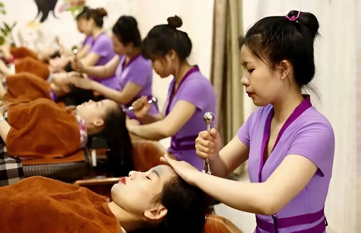 Snow White Spa - Massage trị liệu cơ thể lành mạnh tại Đà Nẵng