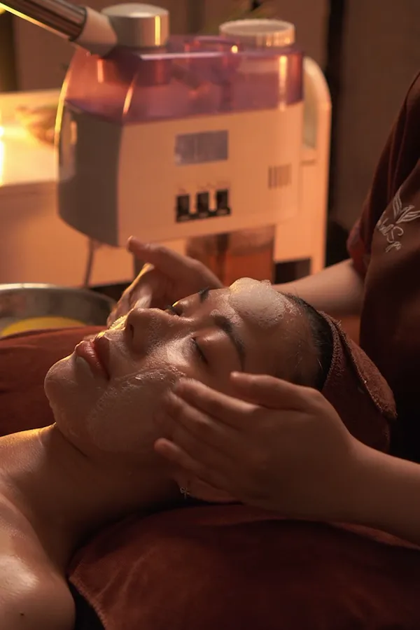 Massage trị liệu chăm sóc da Đà Nẵng
