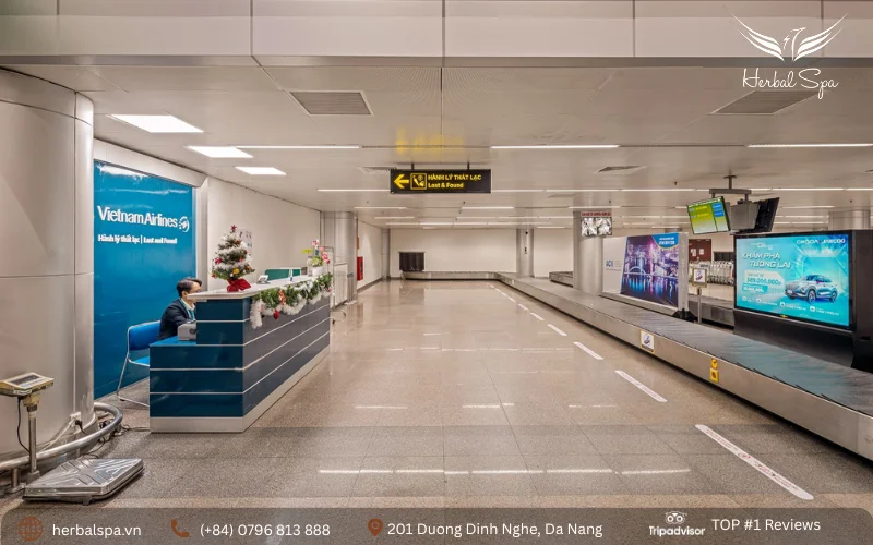 is it better to exchange money in Da Nang Vietnam