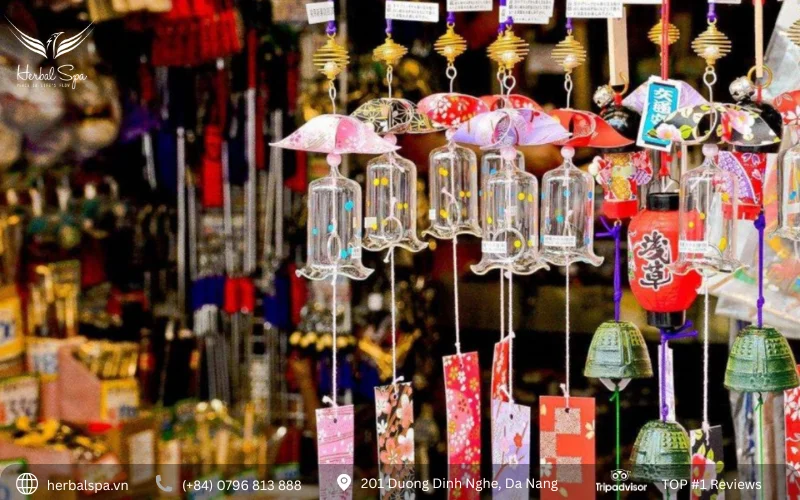 dragon night market