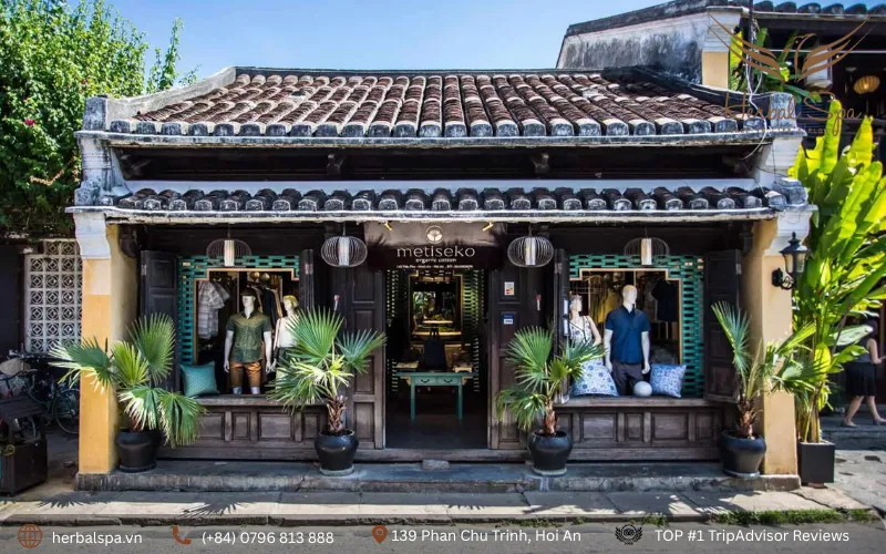 shopping in hoi an vietnam