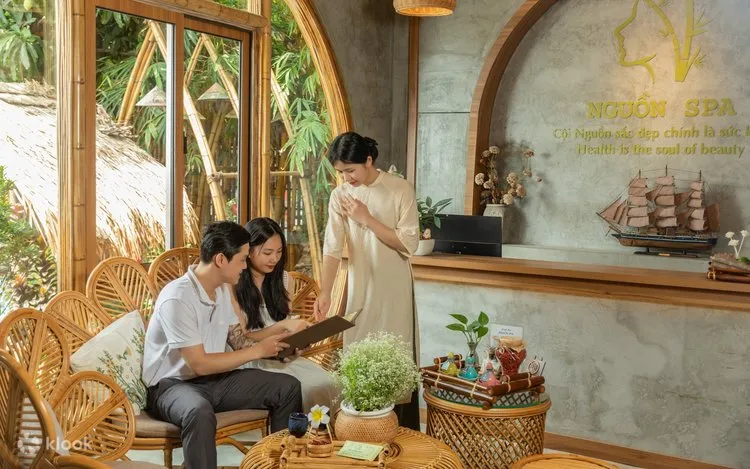 Nguon Spa & Massage – a spa Da Nang favorite for relaxing head massage treatments that relieve tension and restore energy.
