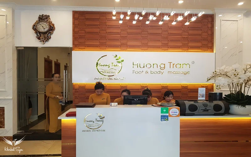 Phòng thay đồ tại Hương Tràm Spa Đà Nẵng