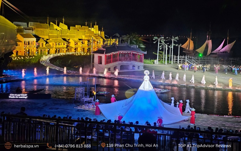 Seeing the Hoi An Memories Show is so interesting