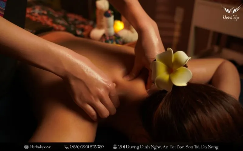 tinh dầu hoa hồng có tác dụng gì