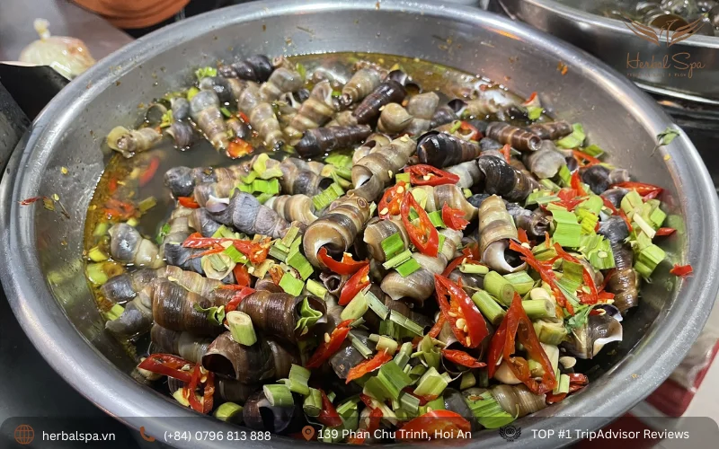 Food to eat in Da Nang