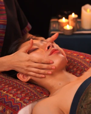 गहन फेशियल ट्रीटमेंट - Intensive Facial Care Treatment Da Nang