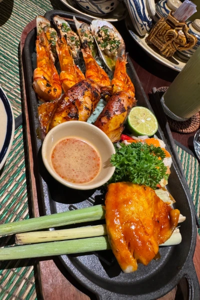 Top 25 nhà hàng ở Hội An đông khách, ngon đậm chất phố cổ nhất