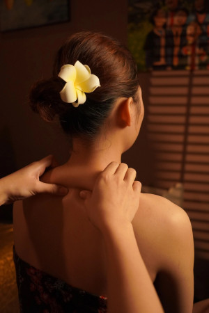 Mở Nhịp Vai Cổ