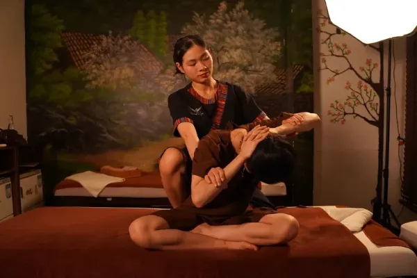 Massage Thái