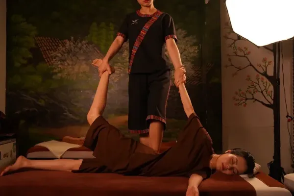 Massage Thái